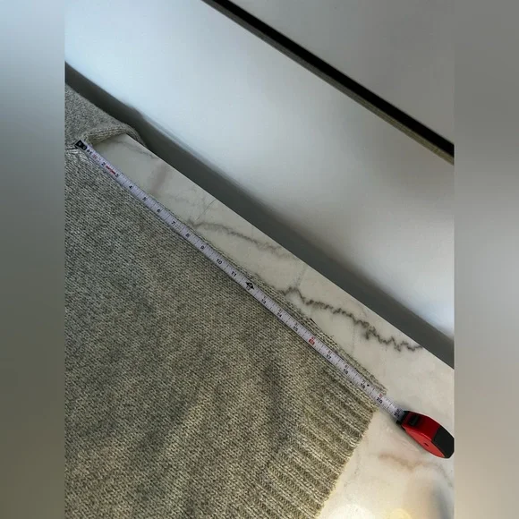 Roots Beige/Grey Knit Cowl Neck Pullover Sweater – Size XL, Cozy & Stylish - Picture 10 of 13